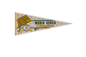 Vintage Oakland Athletics World Series Champions 1989 felt pennant, green and gold, player autographs, 12x29.