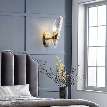 BowLift | 1/2-Pear Exposed Wall Lighting Contemporary Textured Glass Wall Lamp in Brass for the Dining Room