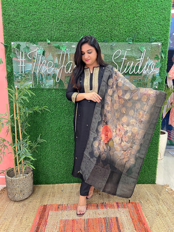 Saira Silk Handembroidered Pant Set! - The Jaipur Studio