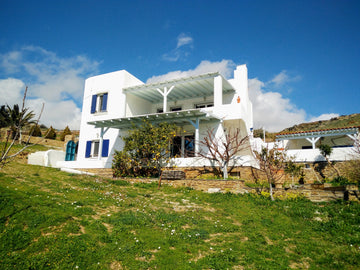 Traditional, cosy Cycladic villa with fantastic views to the Aegean sea. Situate Edinburgh, United Kingdom Villa Valentino, Andros, Cyclades Cycladic home vacation rental 10824284