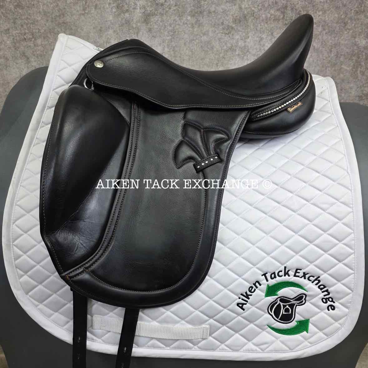 **SOLD** 2018 MacRider Challenge Monoflap Dressage Saddle, 17" Seat, Medium Wide Tree, Wool Flocked Panels