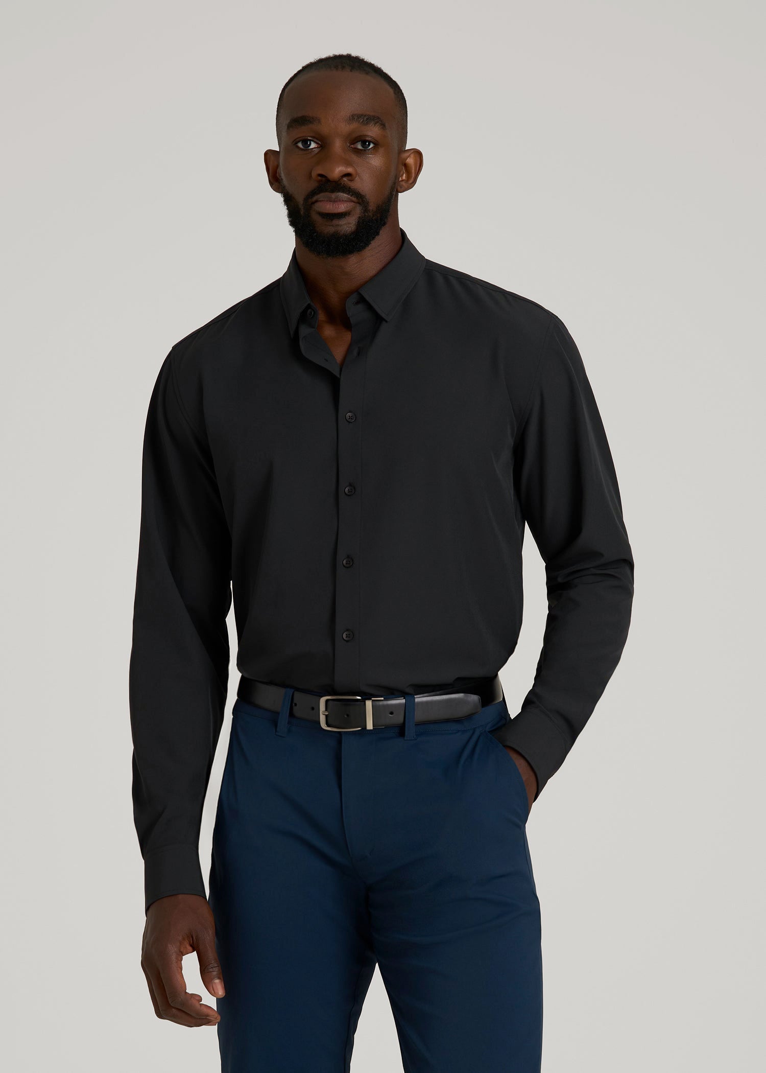 Traveler Stretch Dress Shirt in Black