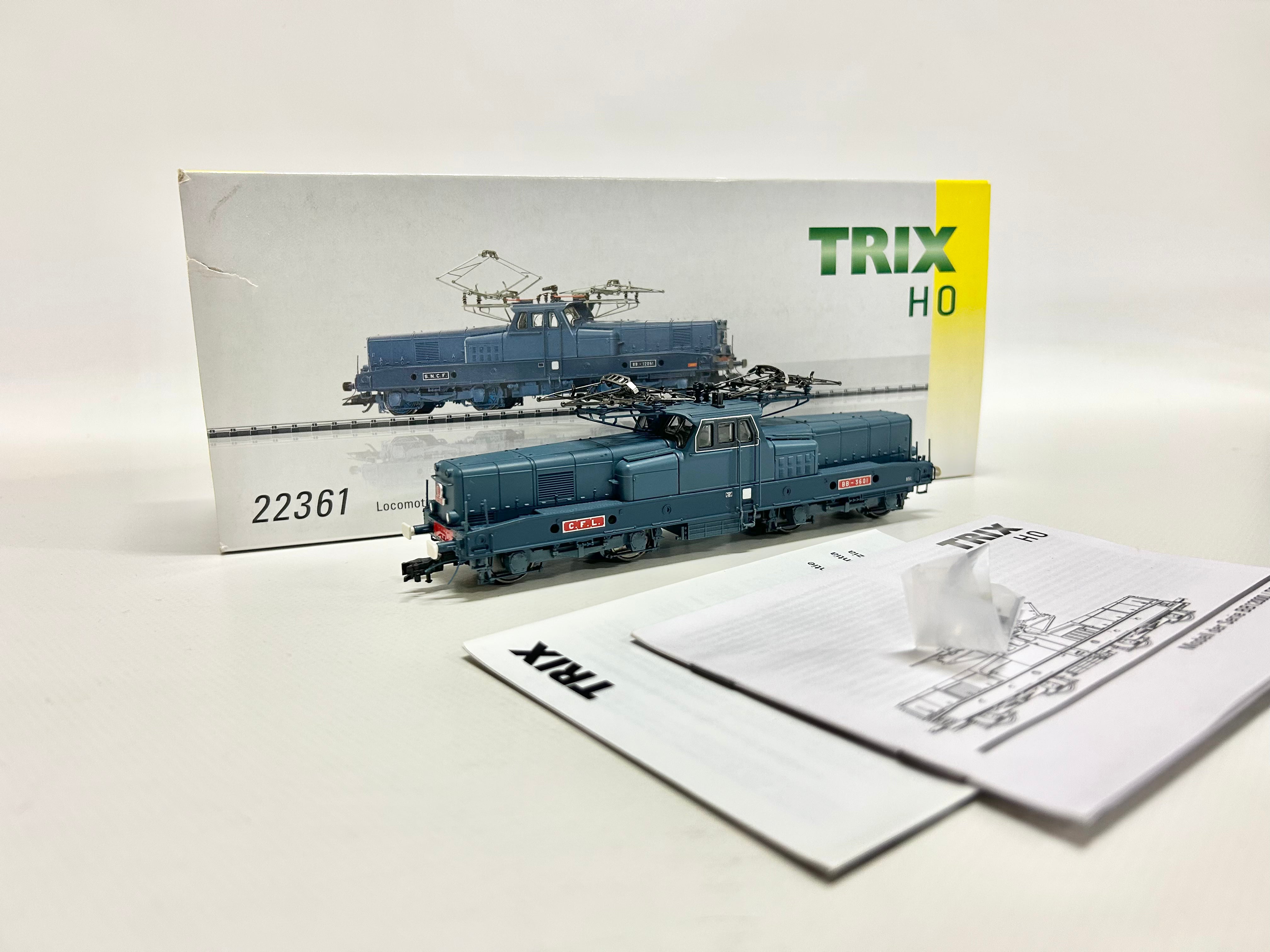 Trix 22361 DSS E-Lok BB 12000 "Bügeleisen" SNCF DC H0