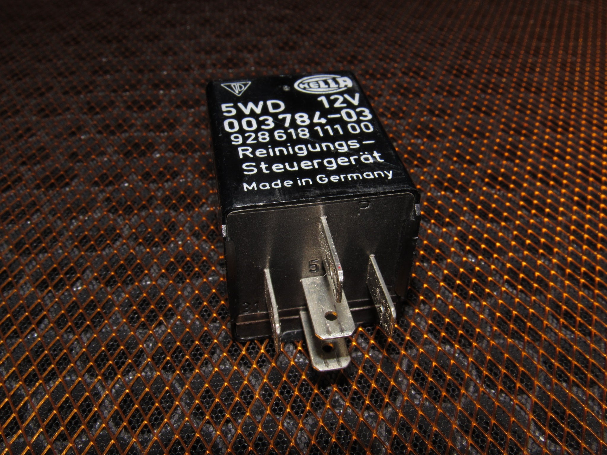 78-95 Porsche 928 OEM Relay 928 618 111 00