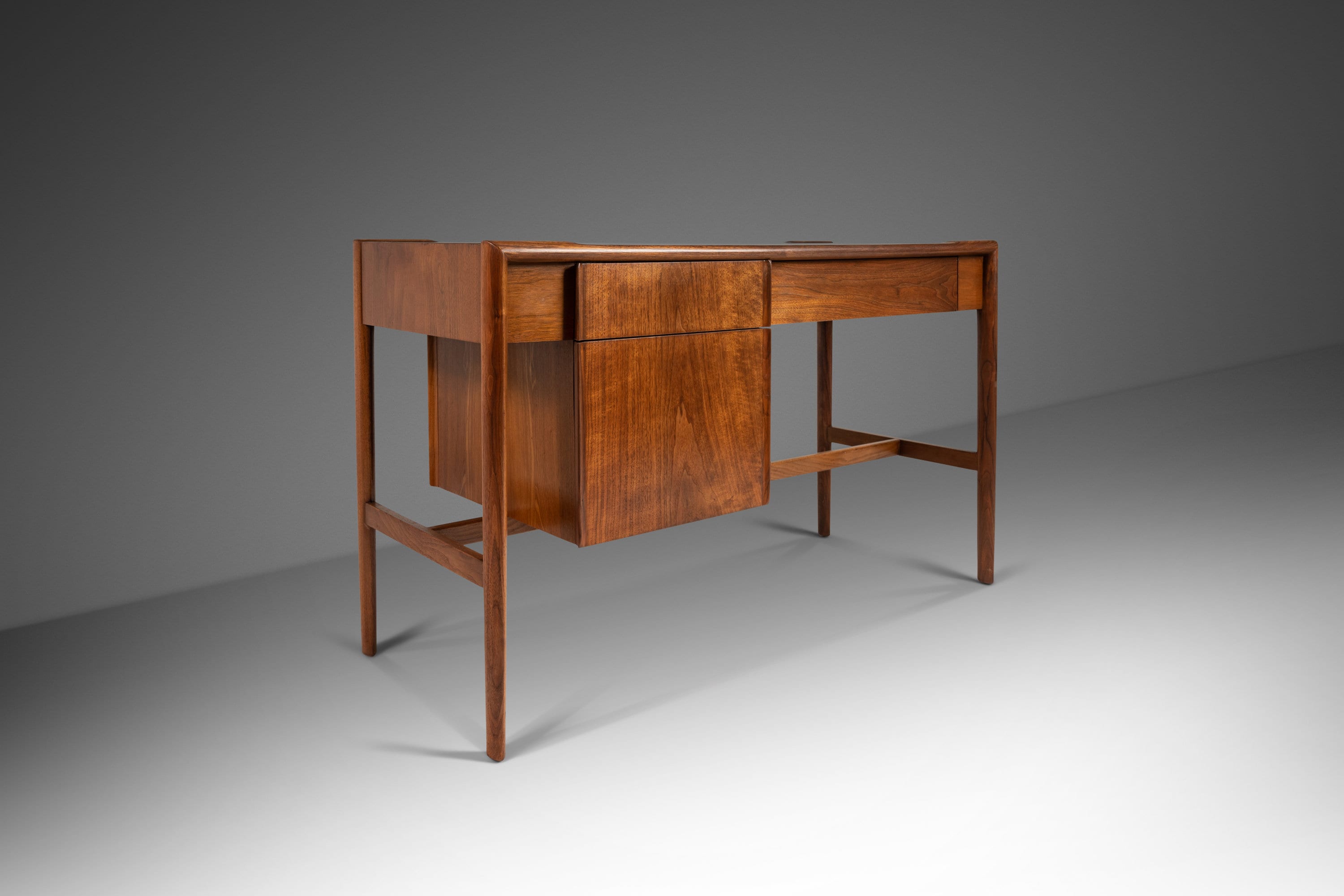 Mid Century Modern Writing Desk in Walnut by Barney Flagg for Drexel, United States, c. 1960's-ABT Modern