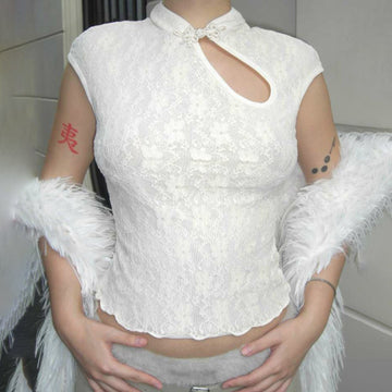 Damen Crop-Top mit floralem Spitzenmuster und raffiniertem Halterneck Echo Archiv