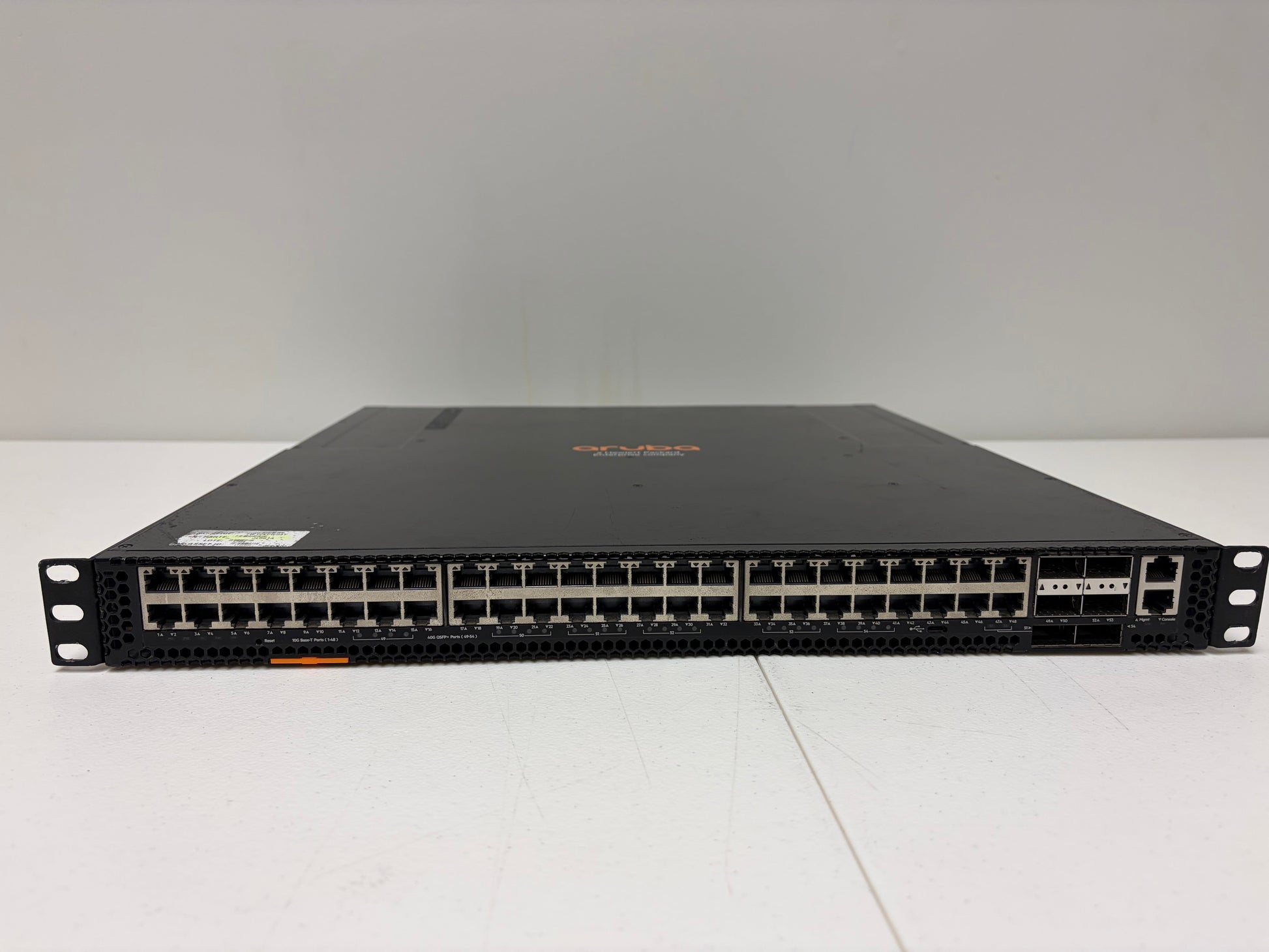Aruba JL581A - 8320 48-Port Switch 6x40Gb QSFP+ | Alo Tech Solutions