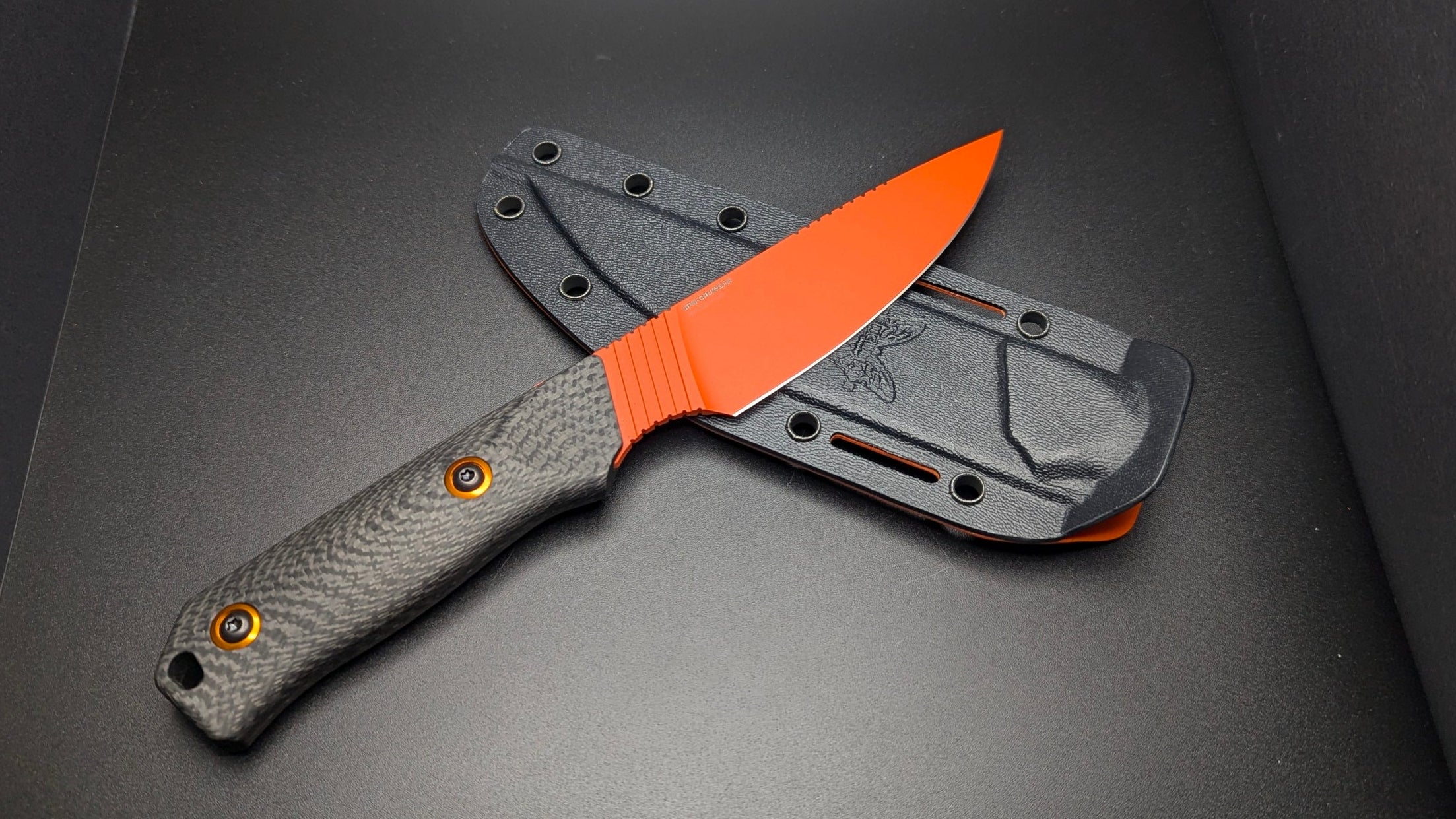 Benchmade Raghorn Carbon Fiber 15600OR