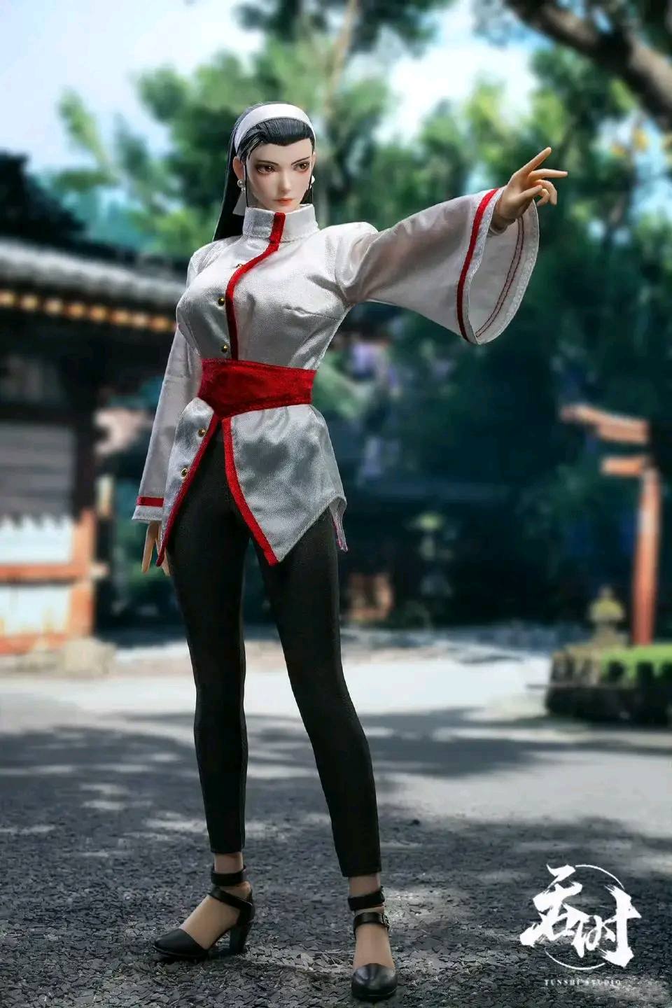 PRE ORDER – 1/6 SNK CHINA OFFICIALLY LICENSED - THE KING OF FIGHTERS '97 - CHIZURU KAGURA TS-XZZ-009