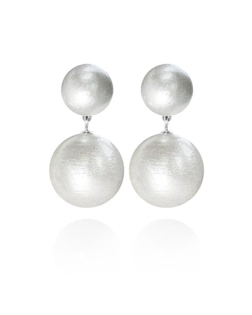 Sonia Classic Earrings in Frost