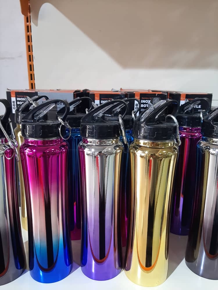 🧴 Gourde Inox Colorée 600 ml – Élégante, Écologique & Durable 🌿