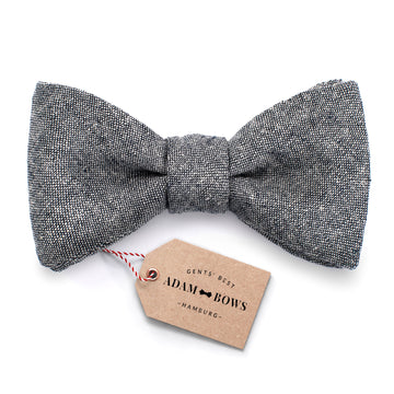 Herrenfliege in dunkelgrau aus Leinen "Fritz" von Adam Bows mit Logo-Etikett