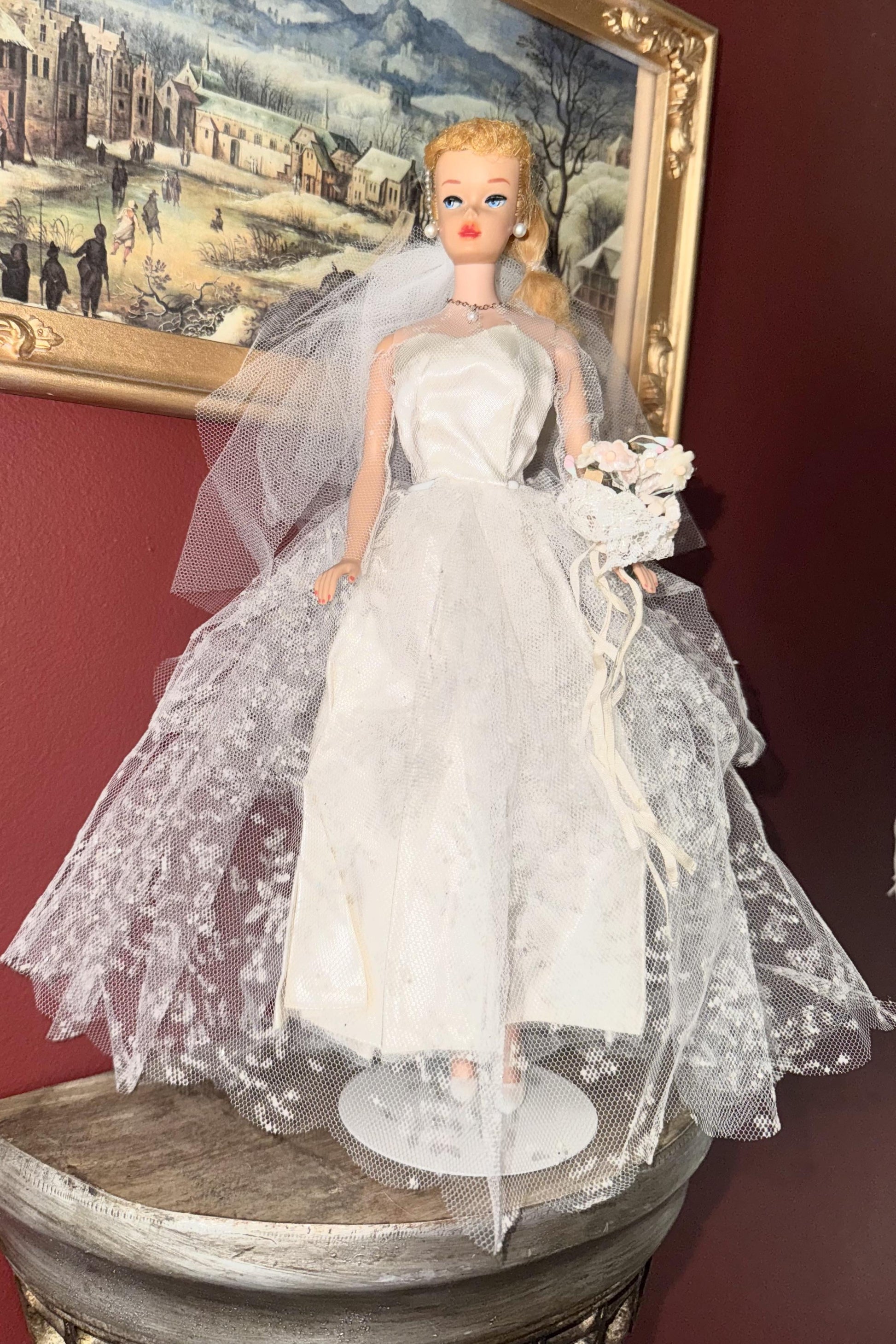 Barbie's first ever bridal gown I won on eBay for $10! Outfit #972, "Wedding day." Missing a few original items that came with set, but i'm happy!💐 : r/ Barbie