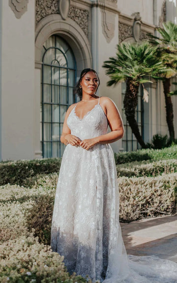 Plus Size A-line Bohemian Wedding Dress with Side Cut Outs