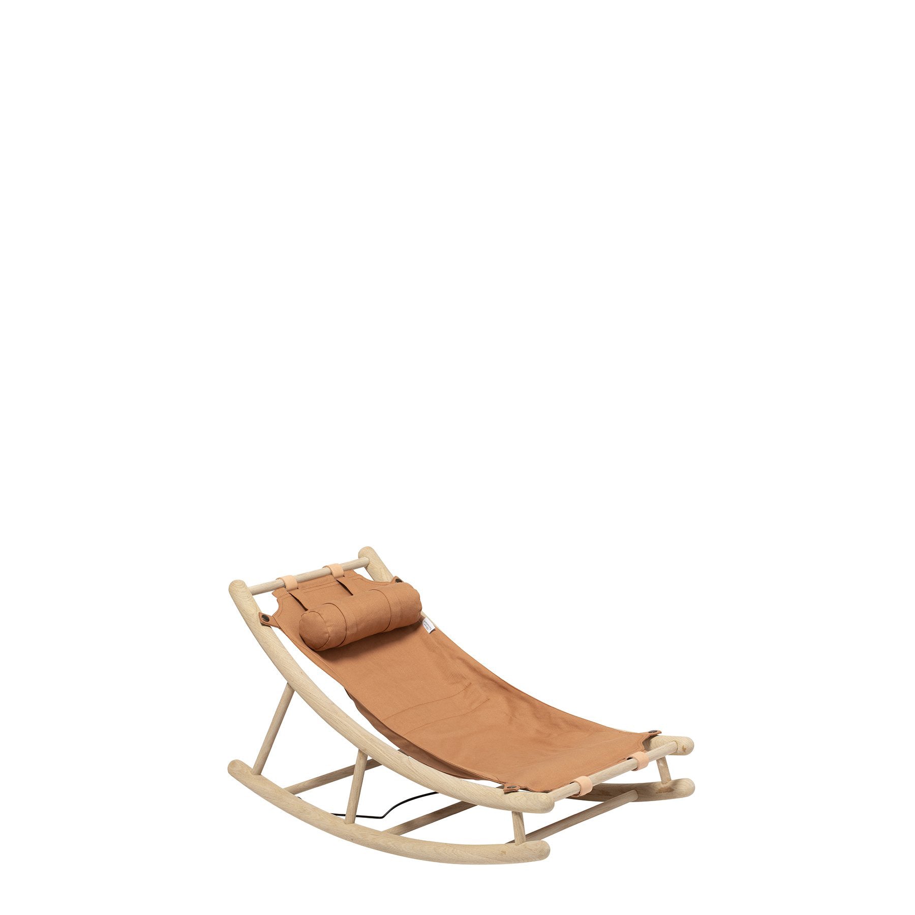 oliver-furniture-wood-toddler-rocker-oak-caramel- (1)