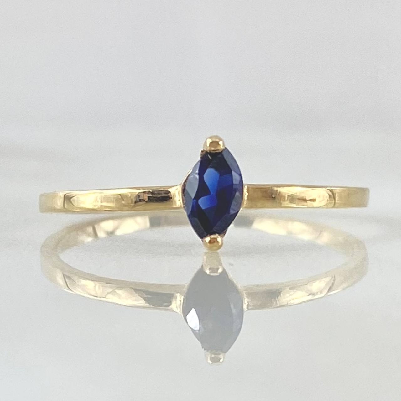 Marquise Eye Solitaire Ring 1gr / T6 / Royal Blue Zircon 18K Gold ©