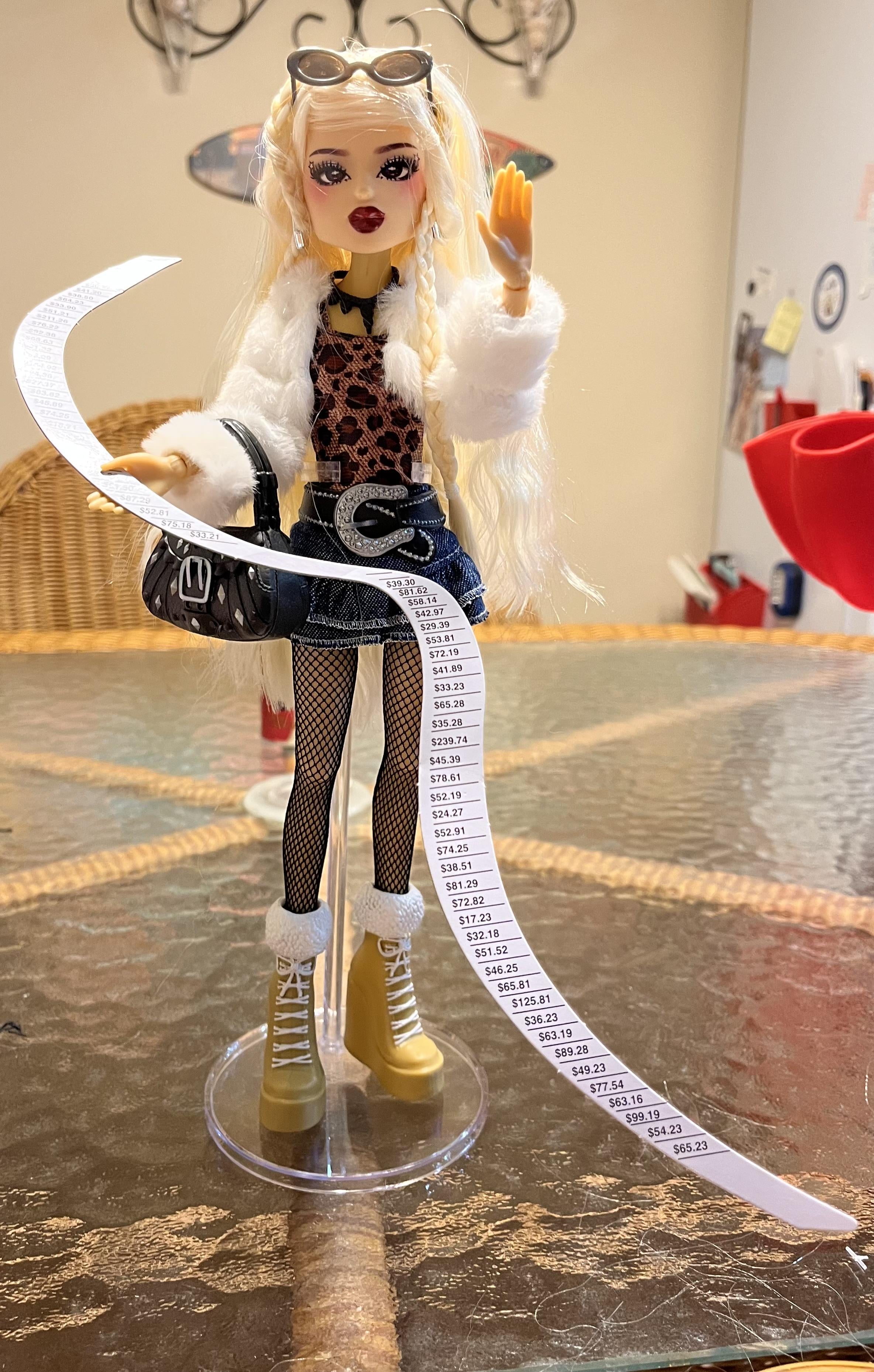 Good news! The dress to impress y2k pop star doll set has finally been released at target, & I was able to grab her! Needless to say? I'm in love! : r/Dolls