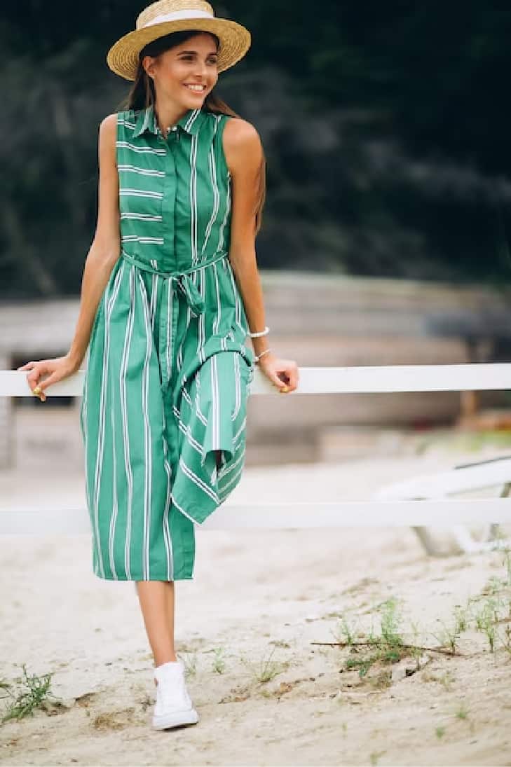 Dress To Impress: Finding The Perfect Outfit For Your Office Holiday Party
